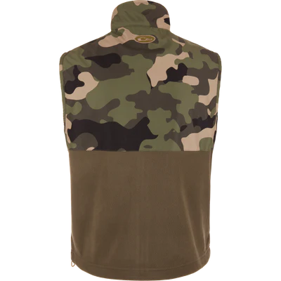 Camouflage-patterned vest with a brown pocket on a white background
