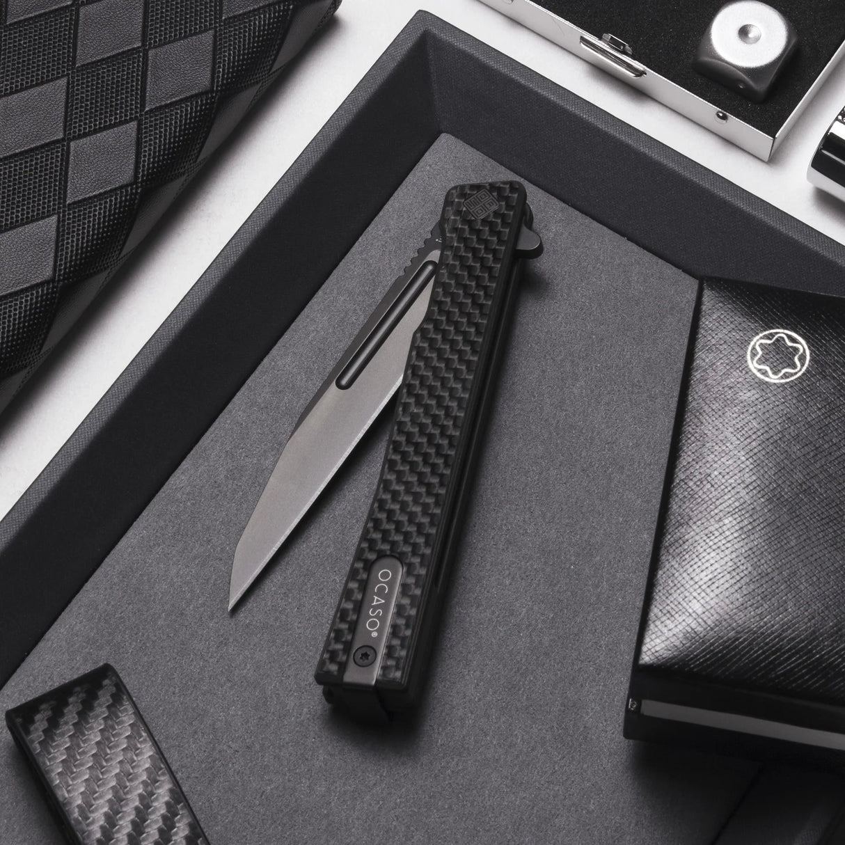 Ocaso Solstice - Carbon Fiber / Black Wharncliffe Blade Knife
