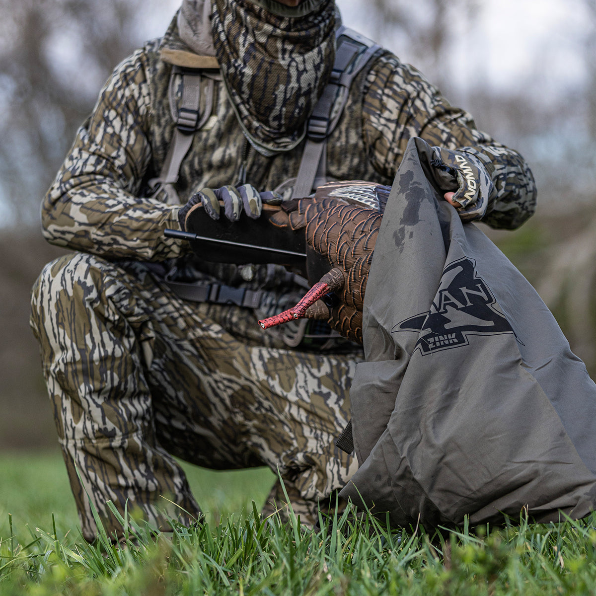 Avian X Decoys HDR Feeing Hen Decoy